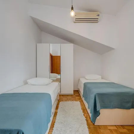 Apartment Lct Light House