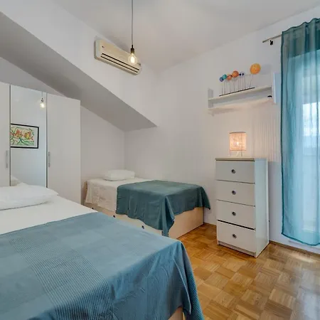 Apartment Lct Light House Split