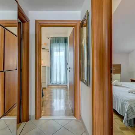 Apartment Lct Light House